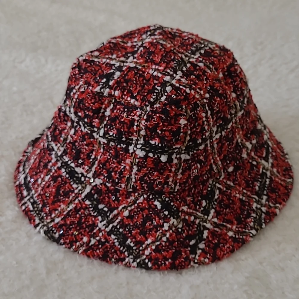 NEW Red Bucket Hat Sequins Plaid Red Black White Tweed Wonderly Women's One Size - Picture 3 of 10